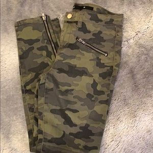 Camo stretch jeans